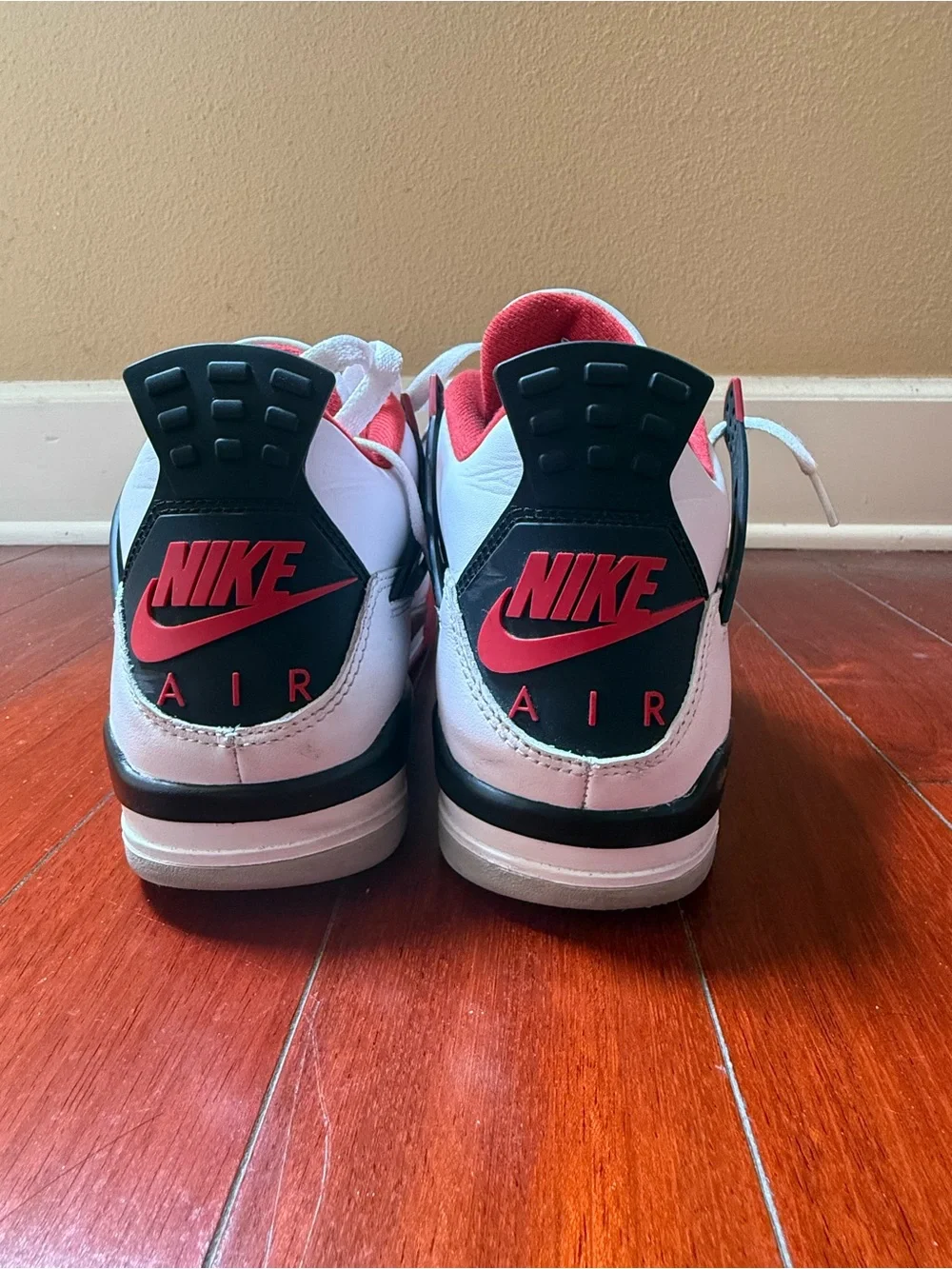 Nike Air Jordan Retro 4 “Fire Red”  2020 Men's Sneaker (Interior Tag Visible)